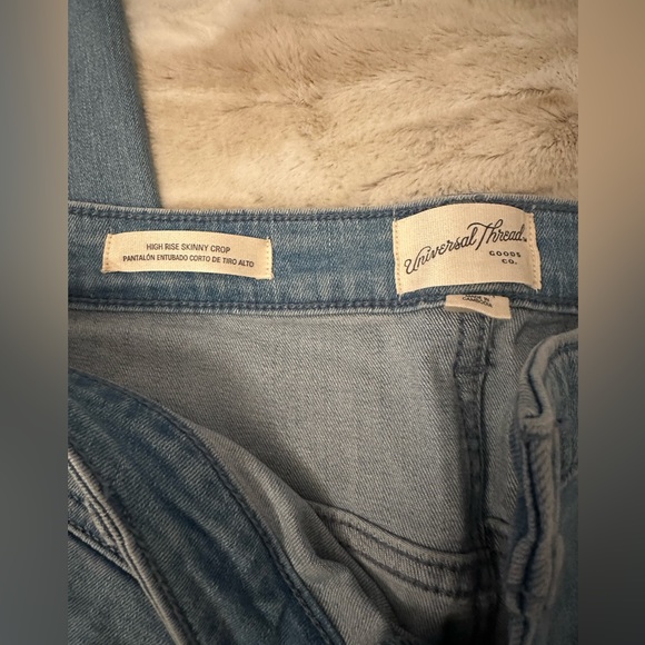 Universal Thread jeans - Picture 3 of 3